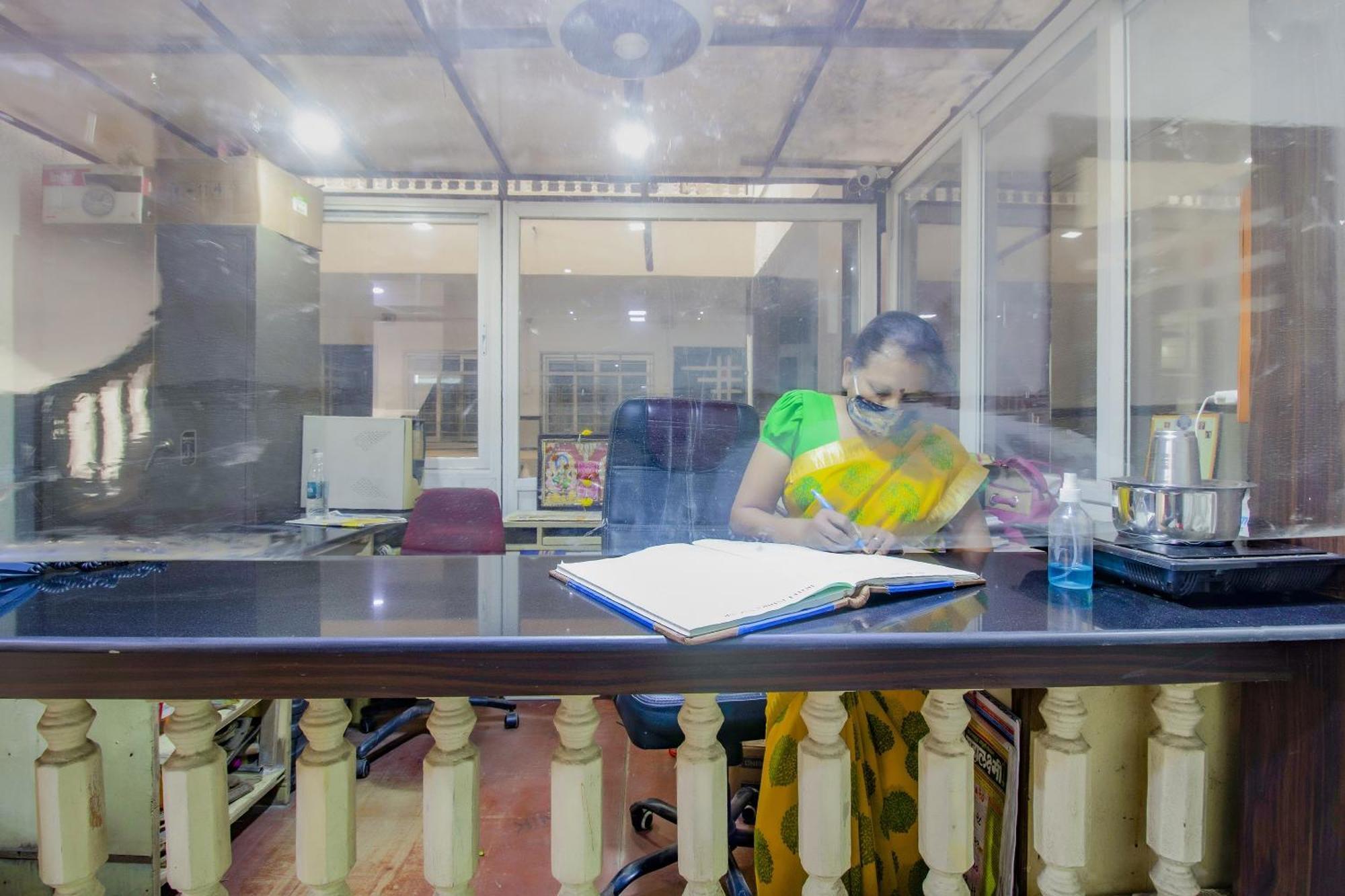 Spot On Indirasagar Executive Hotel Kolhapur Buitenkant foto